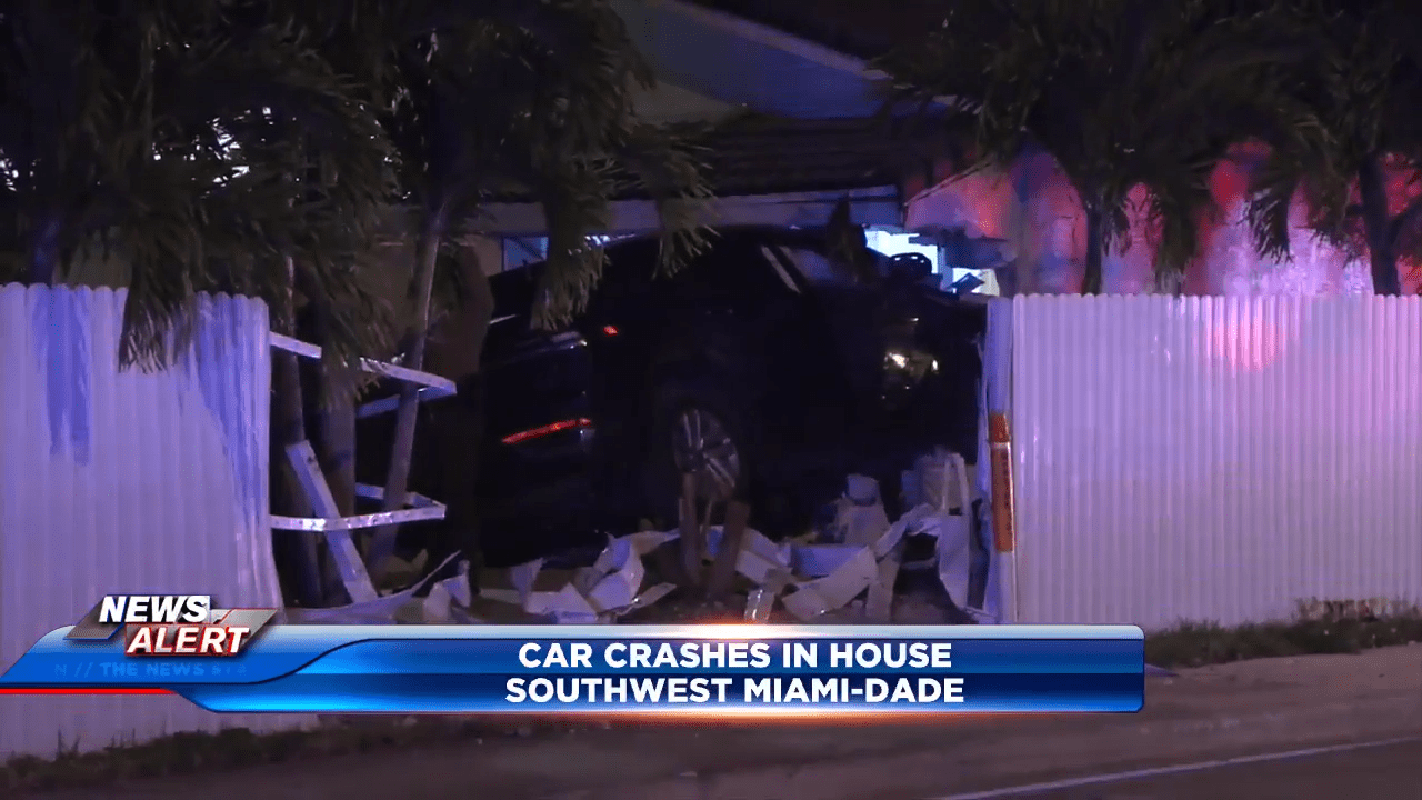 Car crashes into home in SW Miami-Dade - Florida Shines Brighter